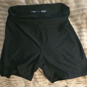Old Navy Women's Black Bike Shorts